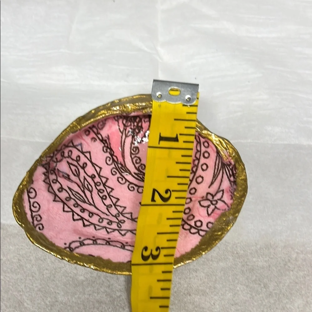 Hand Crafted Pink Shell Trinket Dish - Picture 6 of 6
